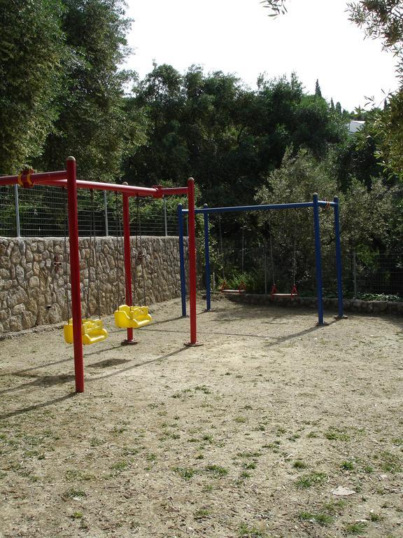 Bozikis Apartments & Studios Paleokastritsa Luaran gambar