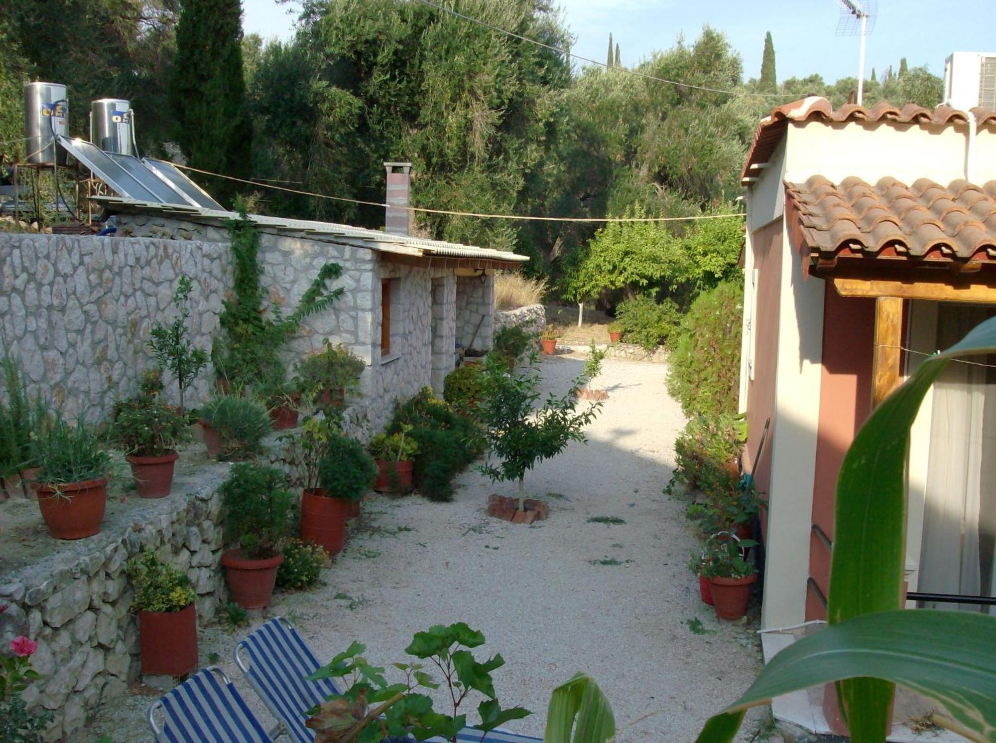 Bozikis Apartments & Studios Paleokastritsa Luaran gambar